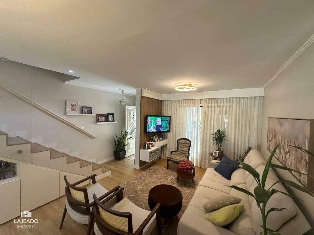 Sobrado, 3 quartos, 126 m² - Foto 1
