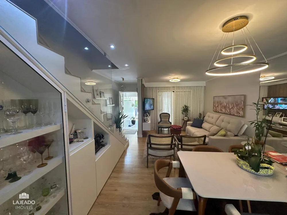 Sobrado, 3 quartos, 126 m² - Foto 2
