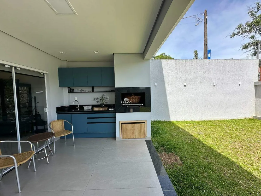 Sobrado, 3 quartos, 232 m² - Foto 2