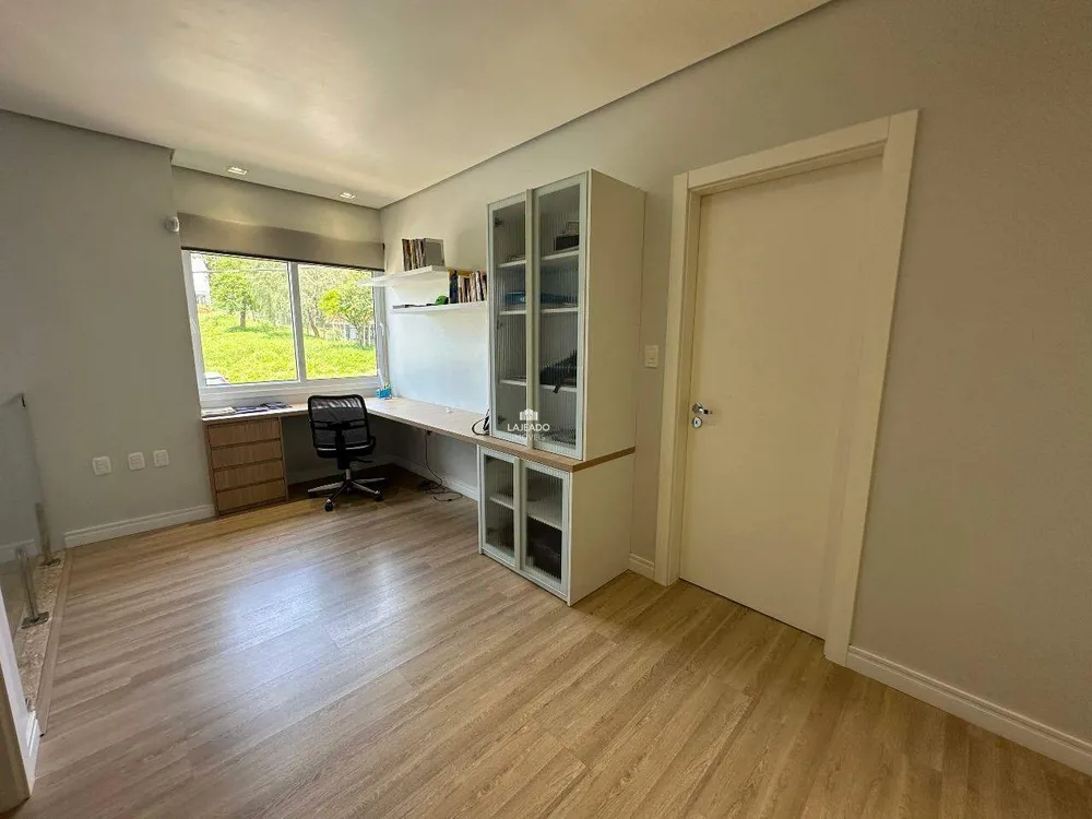 Sobrado, 3 quartos, 232 m² - Foto 4