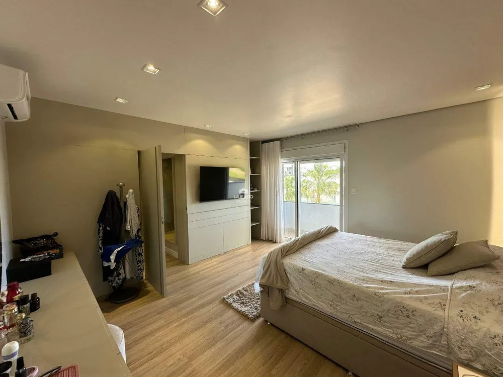 Sobrado, 3 quartos, 232 m² - Foto 3