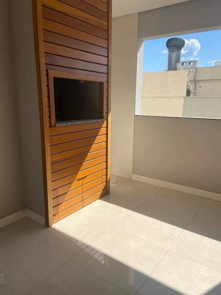 Apartamento à venda com 3 quartos, 127m² - Foto 8