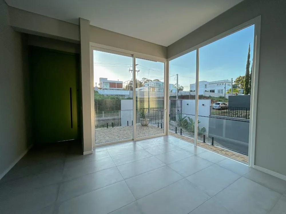Casa, 3 quartos, 330 m² - Foto 3
