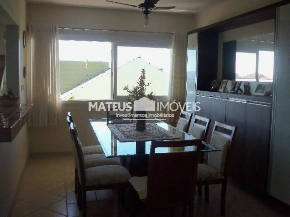 Sobrado, 3 quartos, 172 m² - Foto 1