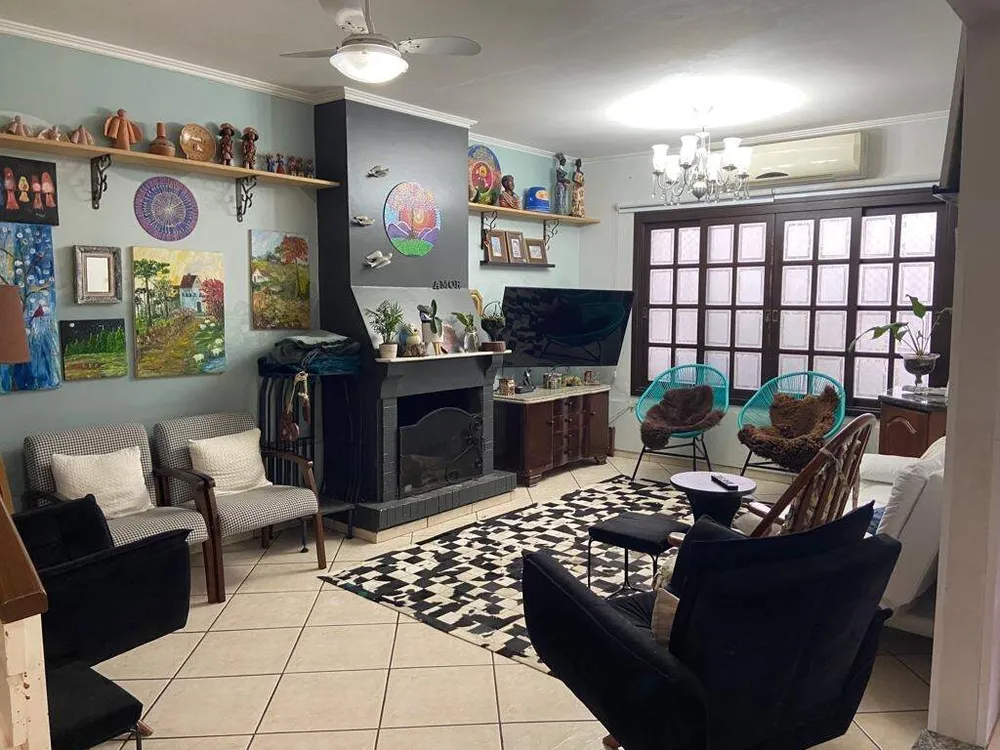 Casa, 4 quartos, 235 m² - Foto 2