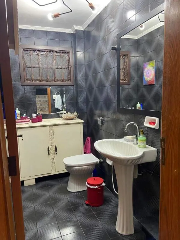 Casa, 4 quartos, 235 m² - Foto 9