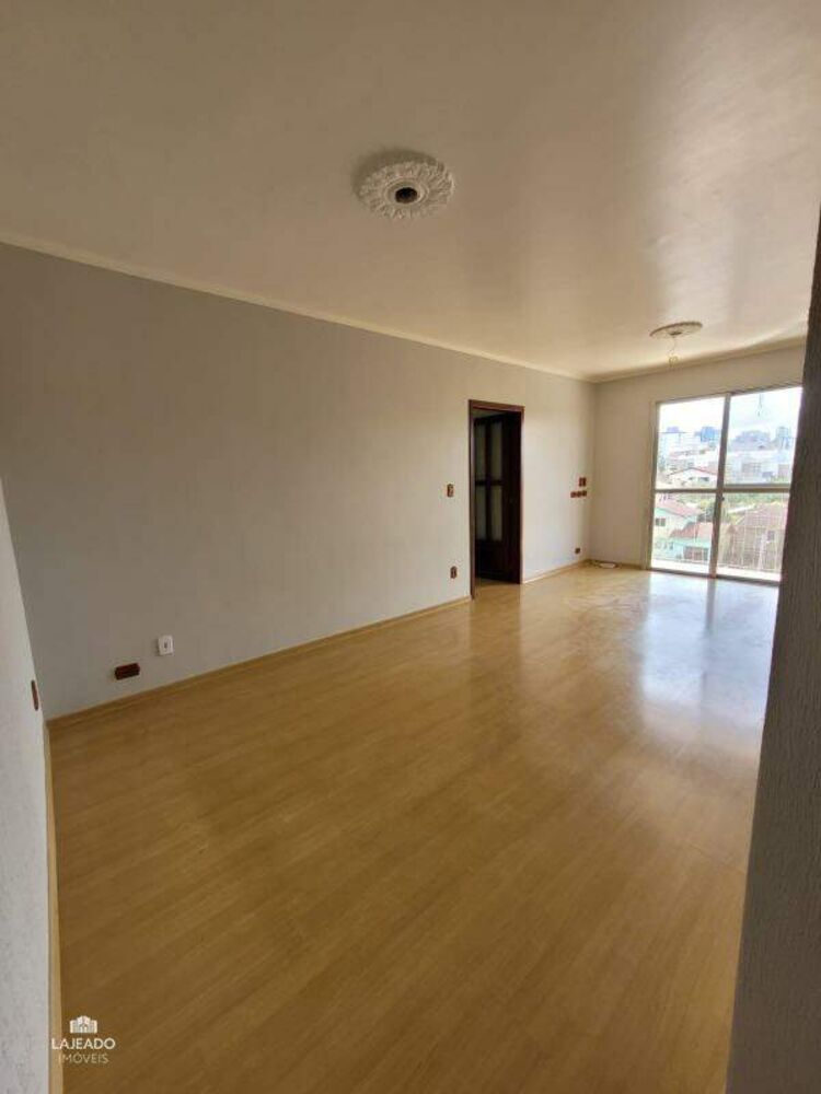 Apartamento à venda com 3 quartos, 84m² - Foto 1