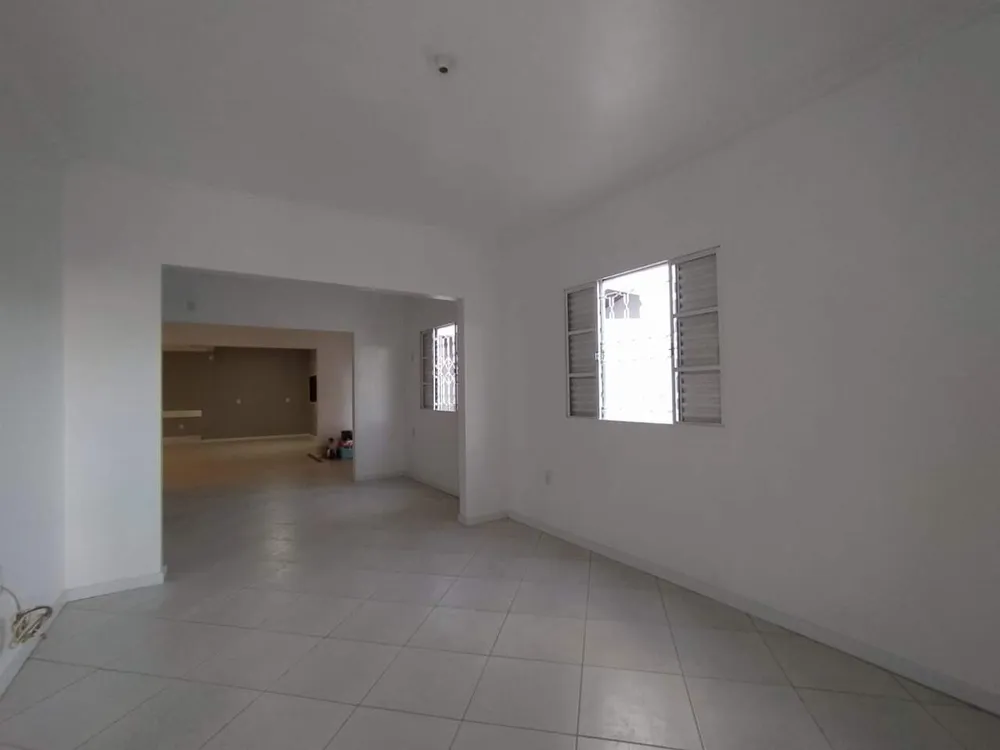 Casa, 5 quartos, 280 m² - Foto 13