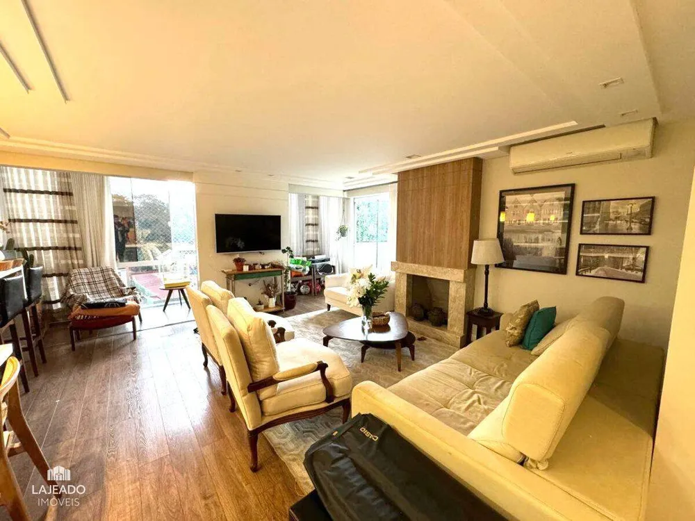 Apartamento, 3 quartos, 143 m² - Foto 1