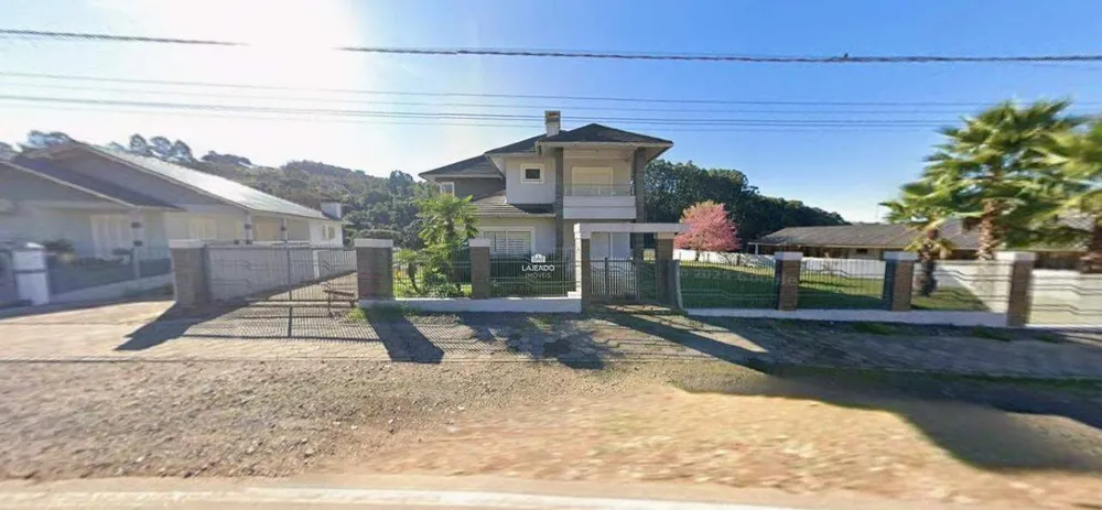 Casa, 3 quartos, 402 m² - Foto 1