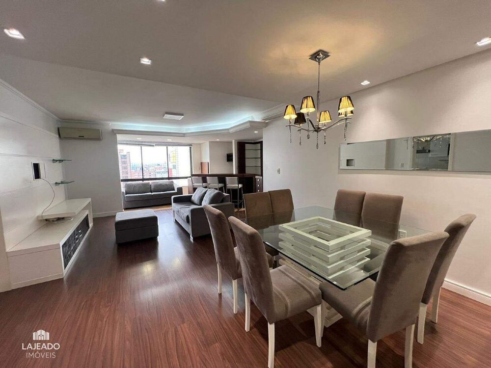 Apartamento, 3 quartos, 141 m² - Foto 1