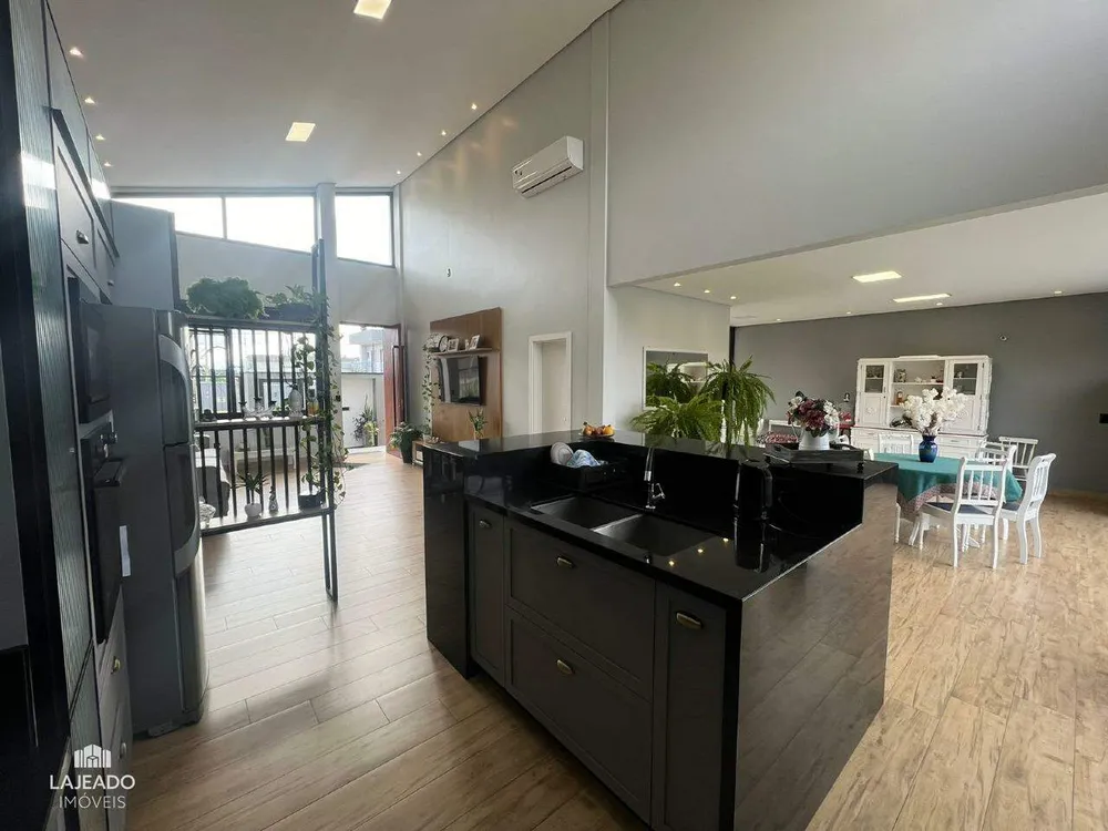 Casa, 3 quartos, 204 m² - Foto 12