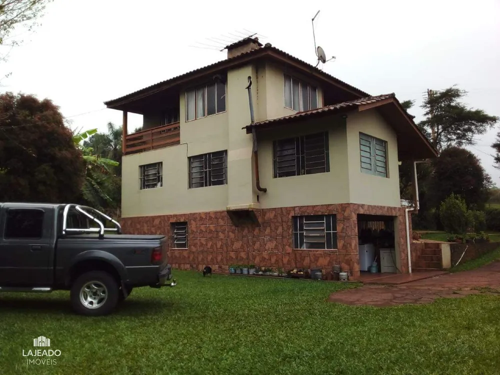 Casa, 3 quartos, 210 m² - Foto 1