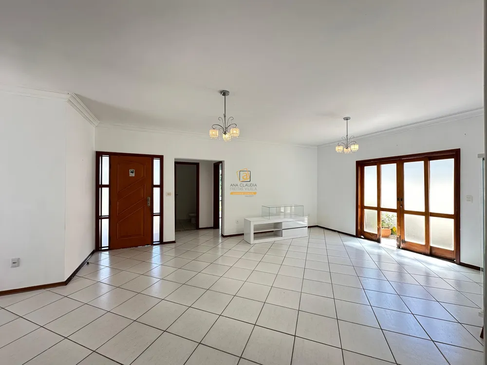 Casa, 4 quartos - Foto 1