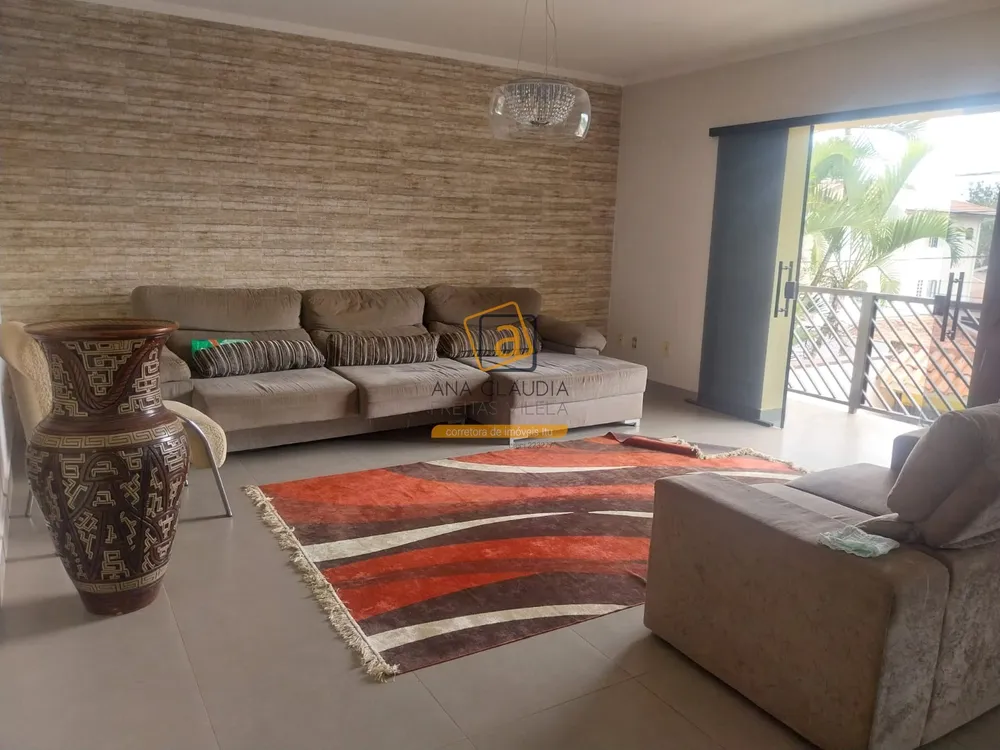 Casa, 4 quartos, 293 m² - Foto 1