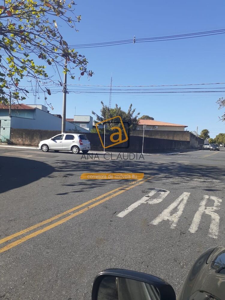 Loteamento e Condomínio, 700 m² - Foto 2