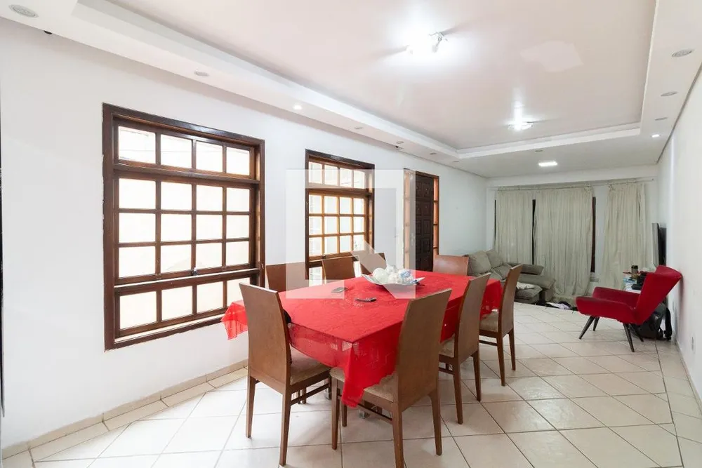 Casa, 3 quartos, 180 m² - Foto 2