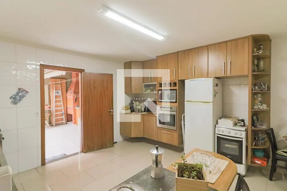 Casa, 3 quartos, 230 m² - Foto 1
