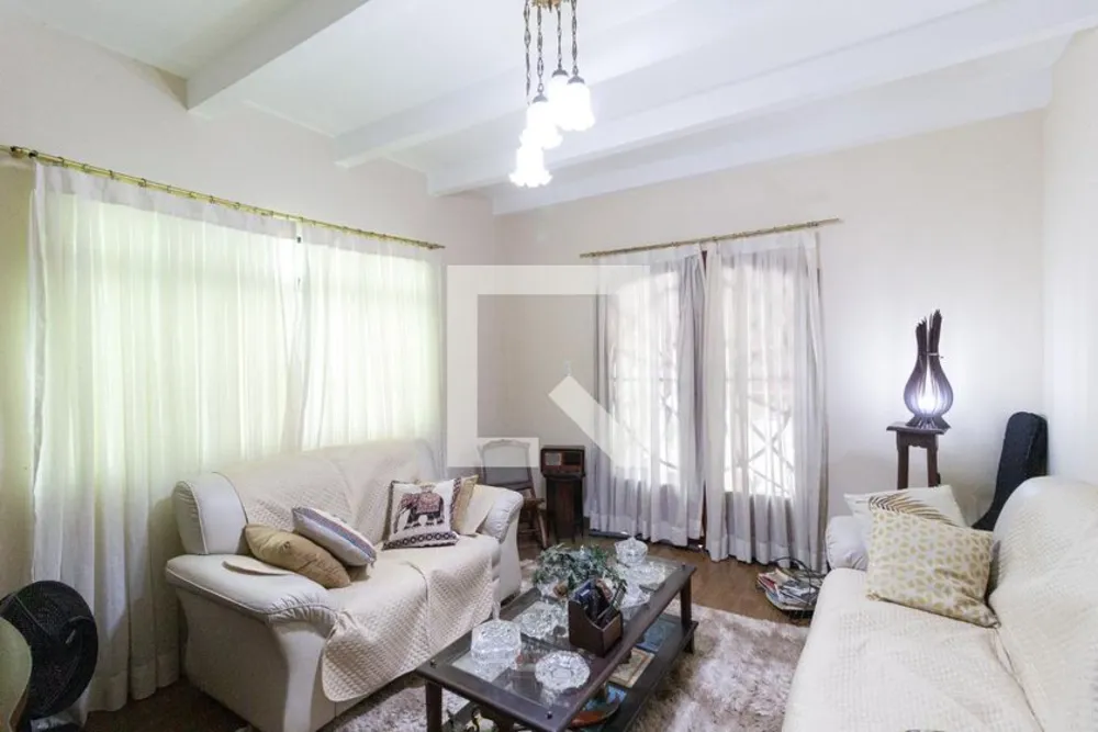 Casa, 3 quartos, 215 m² - Foto 2