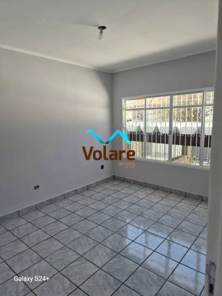 Casa à venda com 2 quartos, 125m² - Foto 2