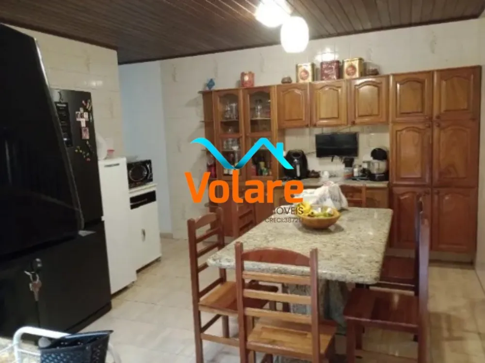 Casa, 4 quartos, 210 m² - Foto 1
