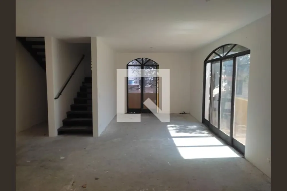 Casa, 4 quartos, 322 m² - Foto 1