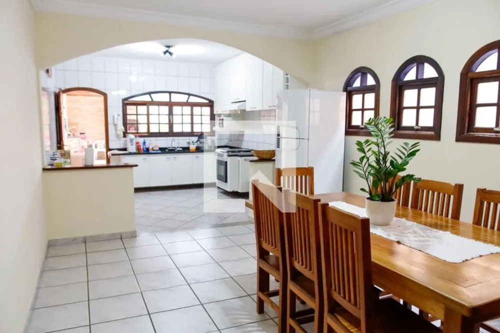 Casa, 3 quartos, 280 m² - Foto 2