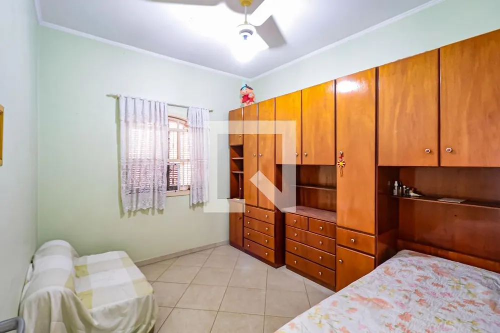 Casa, 3 quartos, 224 m² - Foto 1