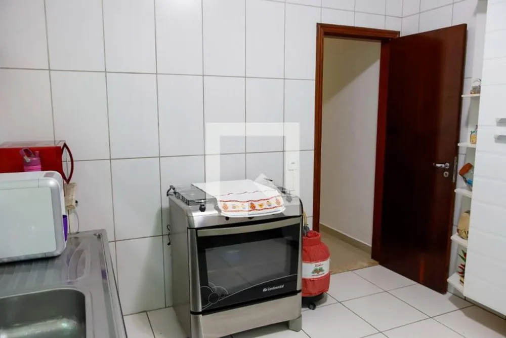 Casa, 3 quartos, 200 m² - Foto 3