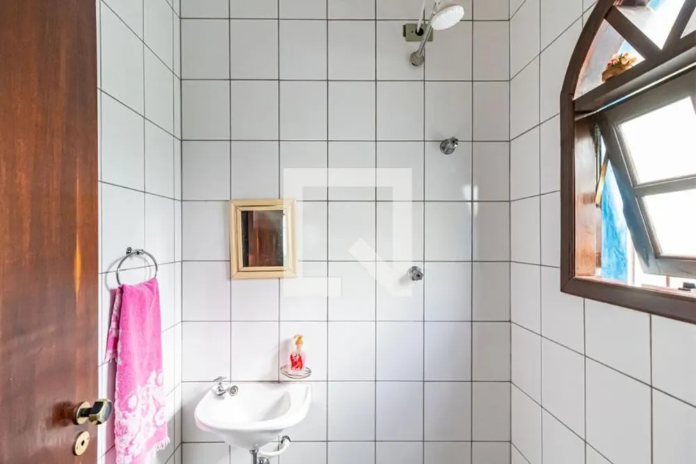 Casa, 3 quartos, 221 m² - Foto 4