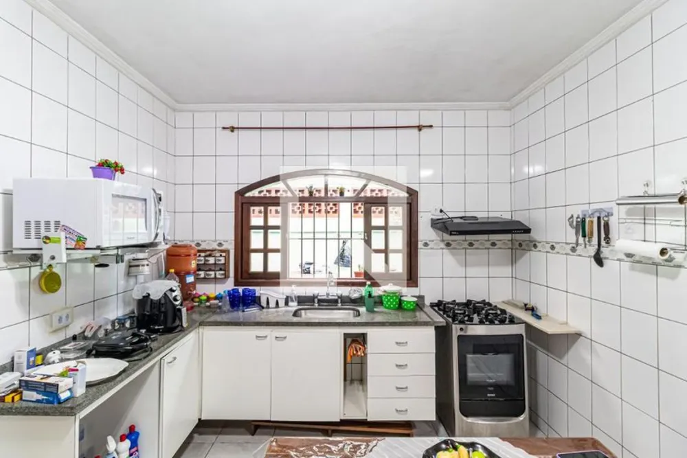 Casa, 3 quartos, 221 m² - Foto 2