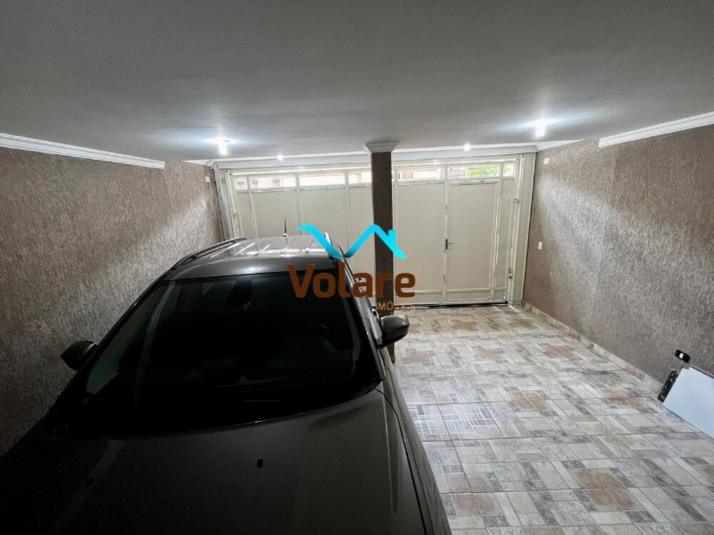 Casa, 3 quartos, 212 m² - Foto 1