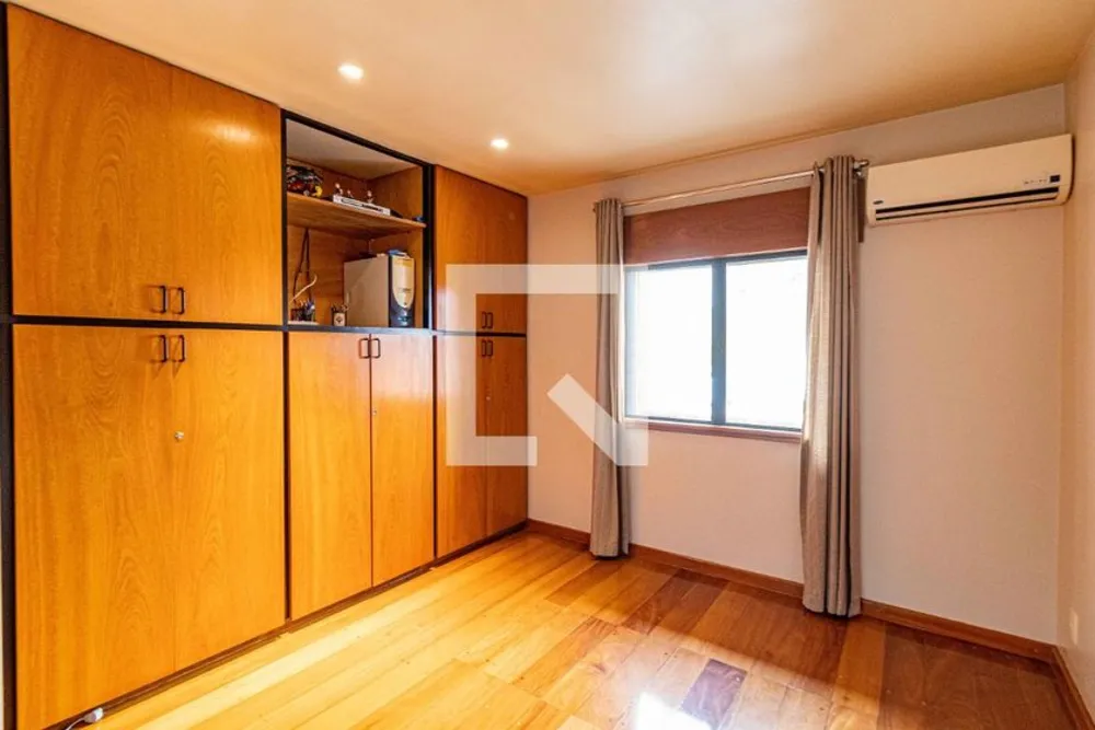 Casa, 3 quartos, 215 m² - Foto 2
