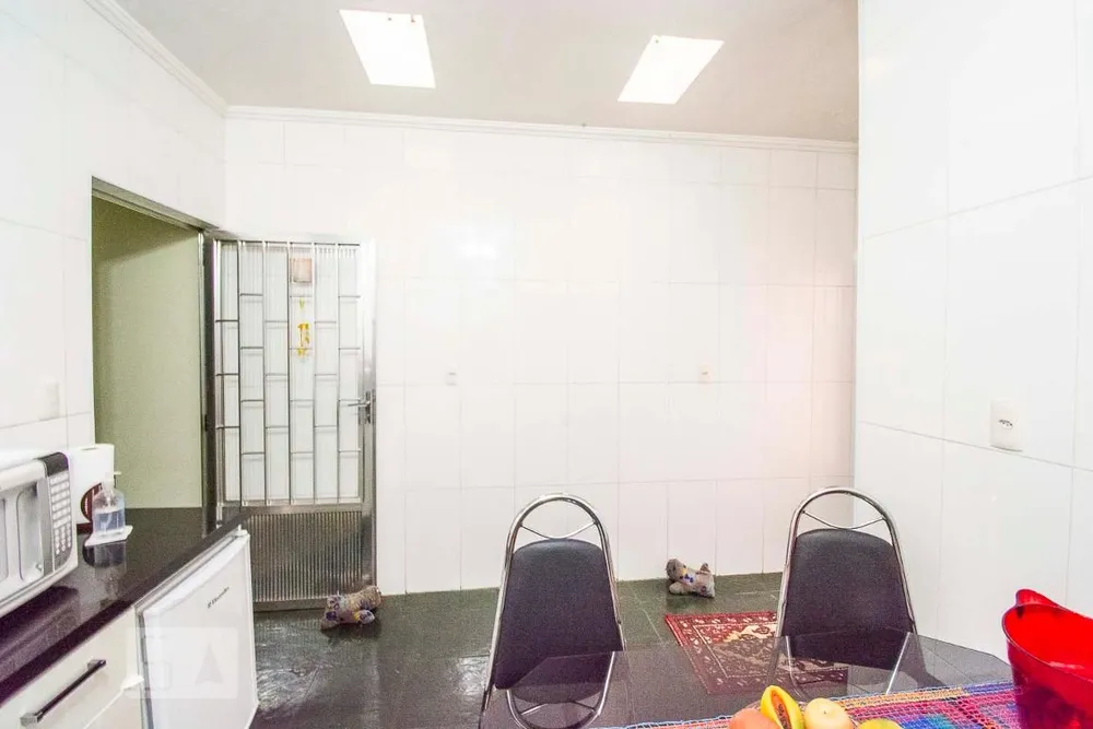 Casa, 3 quartos, 200 m² - Foto 2