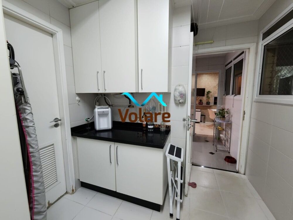 Apartamento à venda com 4 quartos, 187m² - Foto 2