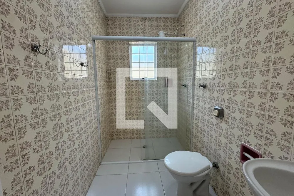 Casa, 3 quartos, 214 m² - Foto 1