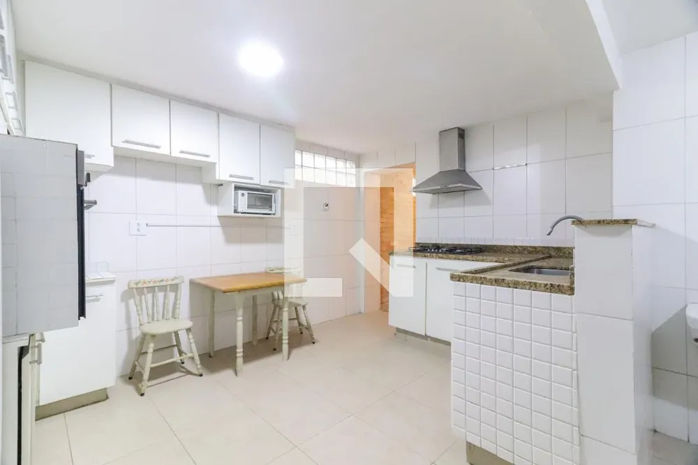 Casa, 3 quartos, 240 m² - Foto 6
