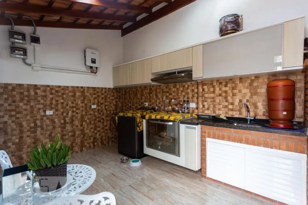 Casa, 3 quartos, 228 m² - Foto 4