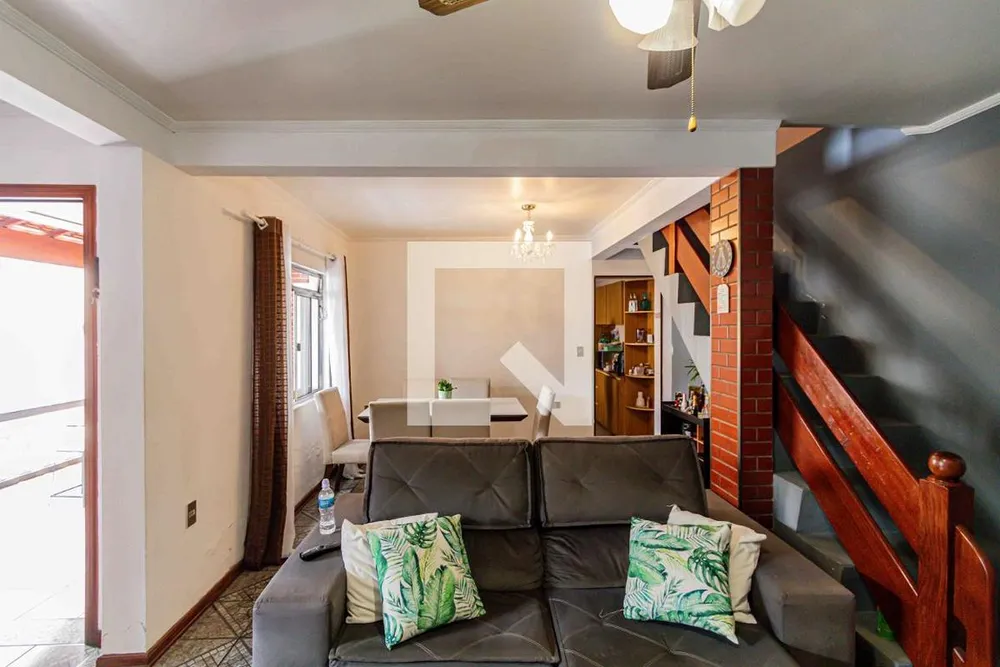 Casa, 4 quartos, 250 m² - Foto 4