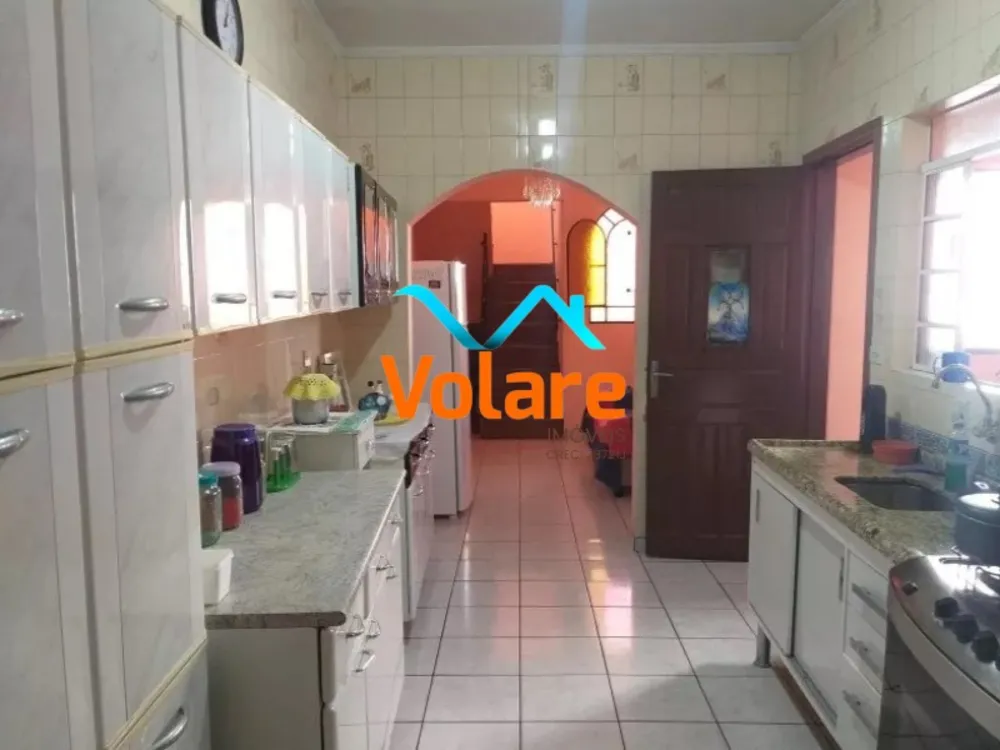 Casa, 3 quartos, 229 m² - Foto 1