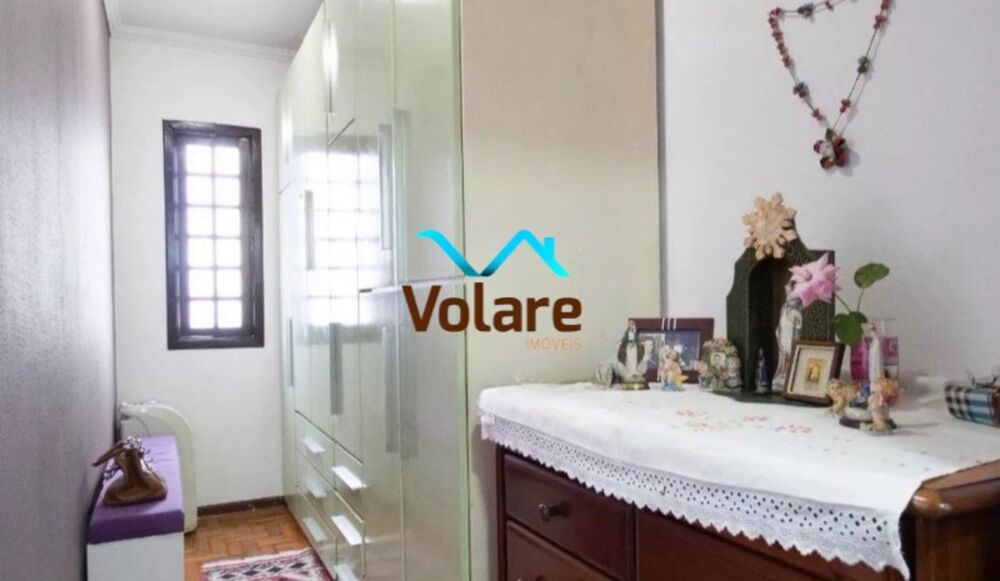 Casa à venda e aluguel com 3 quartos, 221m² - Foto 2