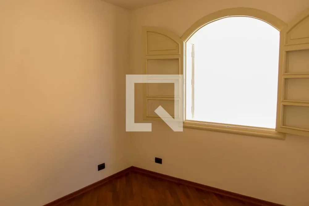 Casa, 5 quartos, 210 m² - Foto 2