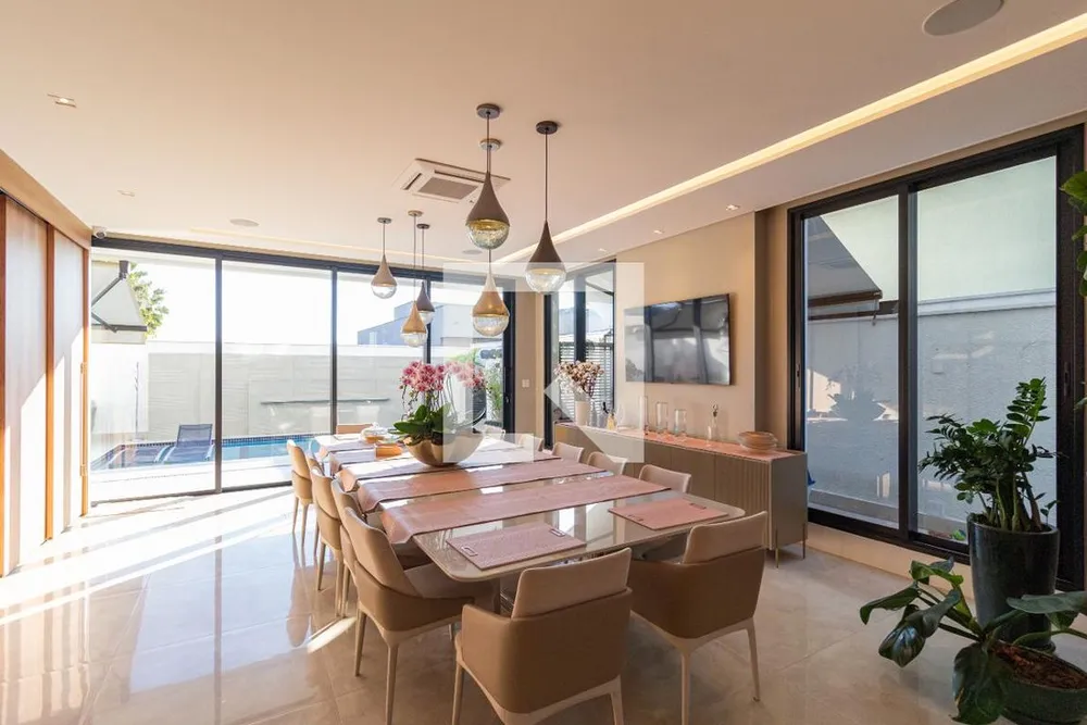Casa, 4 quartos, 384 m² - Foto 1