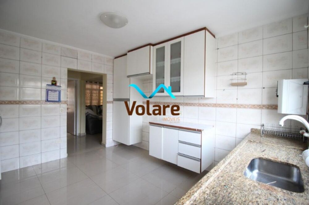 Casa à venda com 3 quartos, 181m² - Foto 2