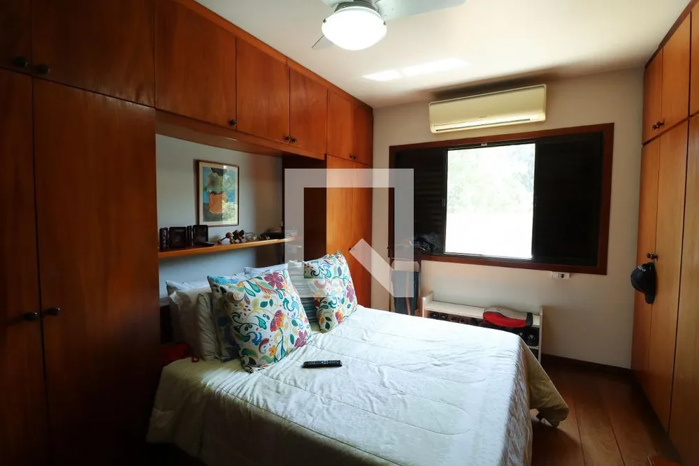 Casa, 3 quartos, 233 m² - Foto 4