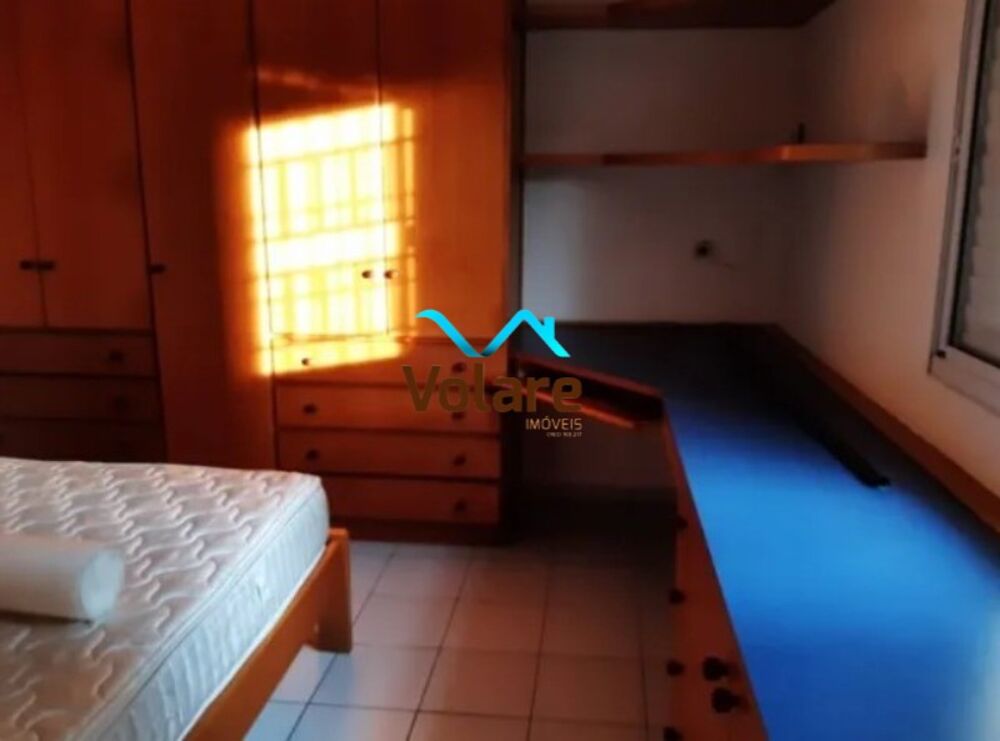 Casa, 4 quartos, 230 m² - Foto 2