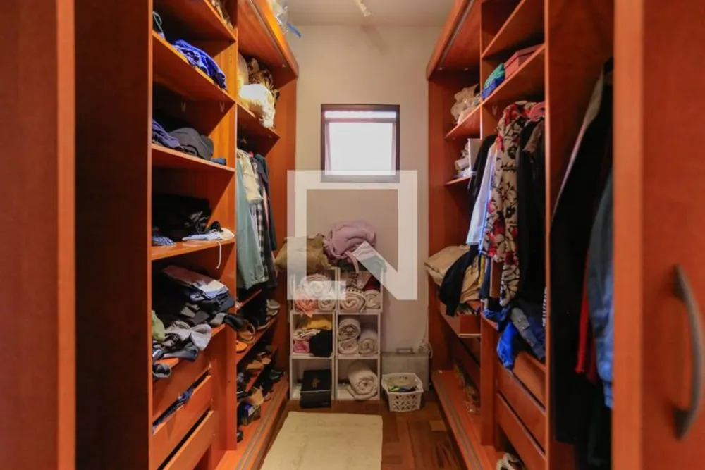 Casa, 4 quartos, 246 m² - Foto 2