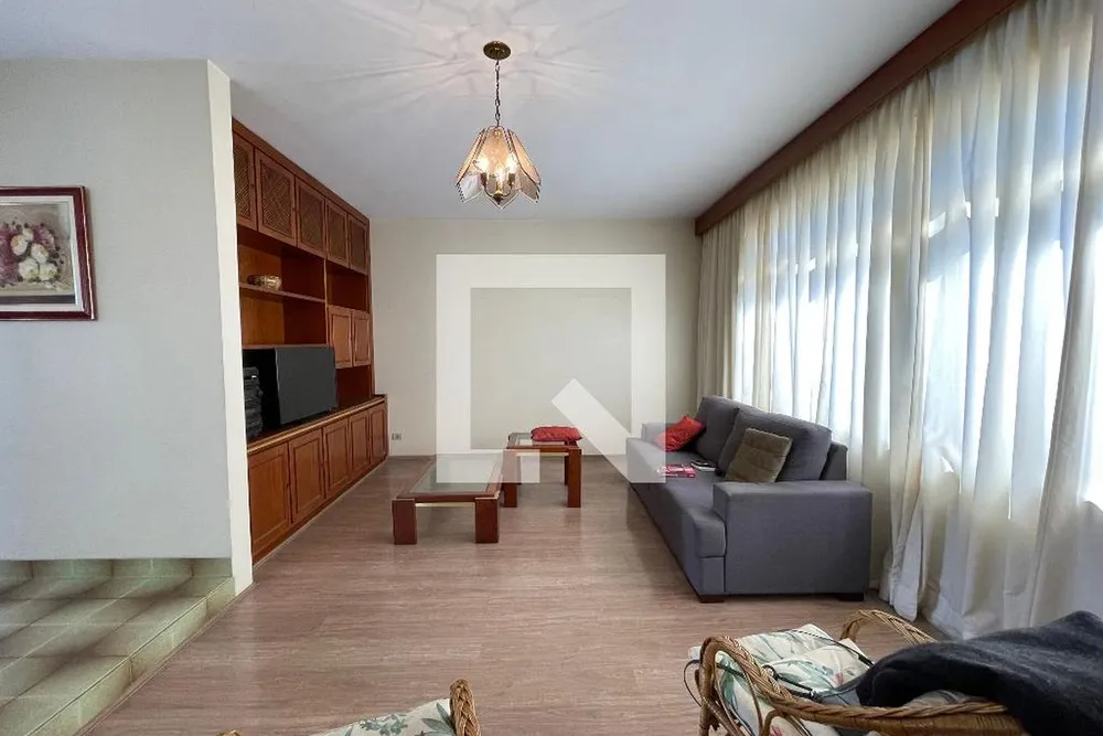 Casa, 3 quartos, 243 m² - Foto 2