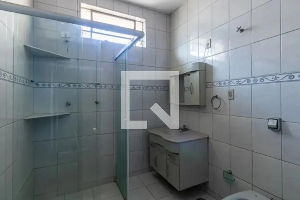 Casa, 6 quartos, 210 m² - Foto 1