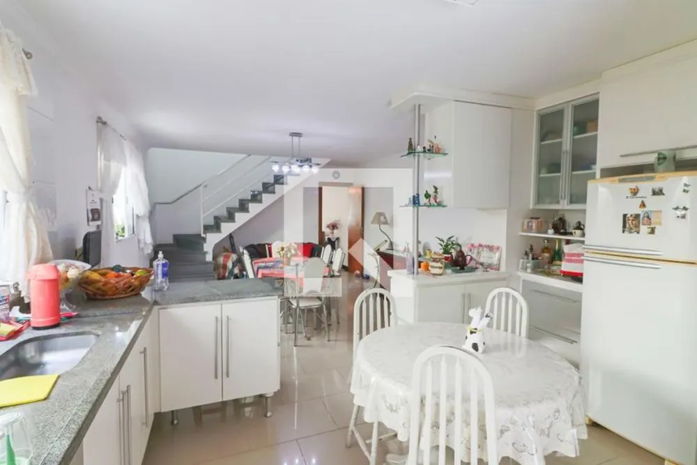 Casa, 3 quartos, 195 m² - Foto 3